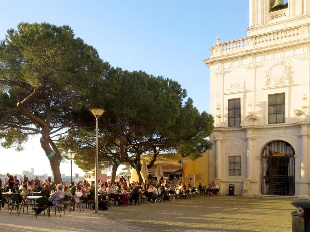 Costa Do Castelo Terrace, Em Rua Dos Lagares 8 Daire Lisboa Dış mekan fotoğraf